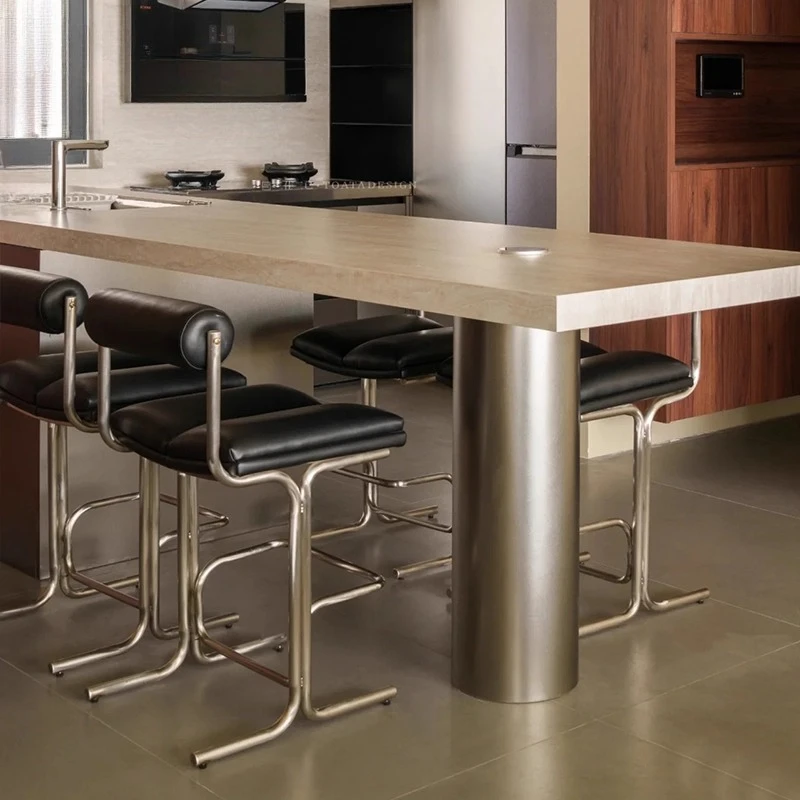 كرسي بار مستوحى من باوهاوس، كر - مراجعة Commercial Kitchen Design وسعره